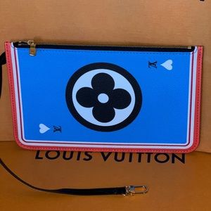 Louis Vuitton Neverfull Pouch Game on blue